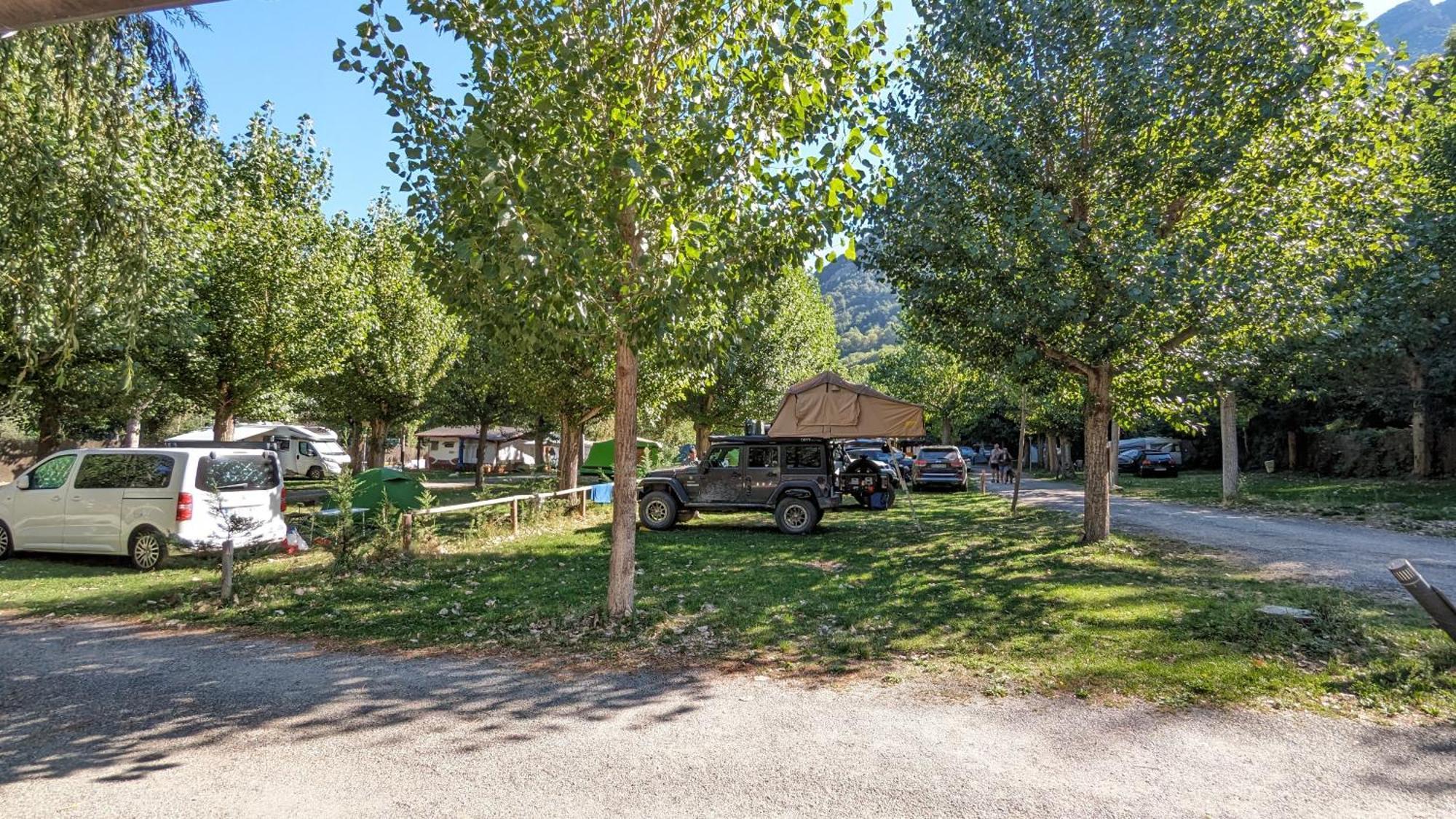 Camping Llavorsi Luaran gambar